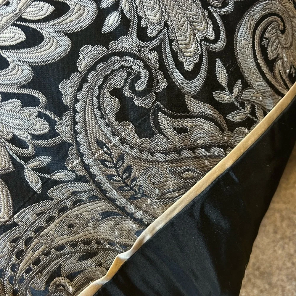 Madison Park Paisley Comforter Set in Black and Cream
